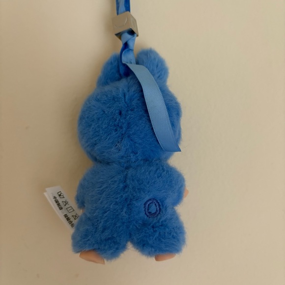 Authentic Labubu Pin For Love Letter "O" Plush Pendent - Picture 5 of 6